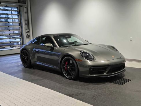 Used 2023 Porsche 911 Carrera GTS image 9