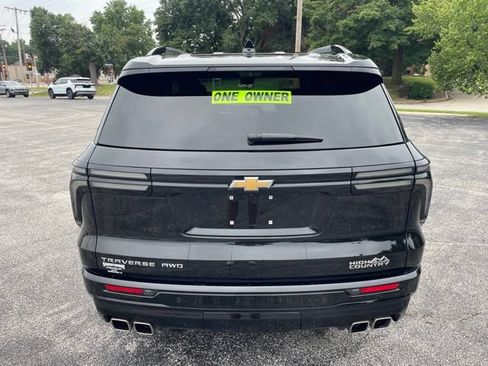 Used 2026 Chevrolet Traverse High Country w/ LPO, Floor Liner Package AWD/4WD image 6