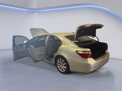 Used 2007 Lexus LS 460 image 11
