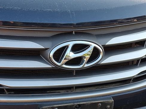 Used 2017 Hyundai Santa Fe Sport w/ Cargo Package AWD/4WD image 8