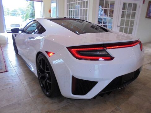 Used 2017 Acura NSX AWD/4WD image 15