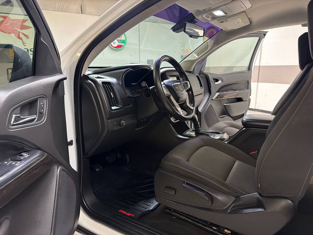 Used 2015 GMC Canyon SLE RWD image 24