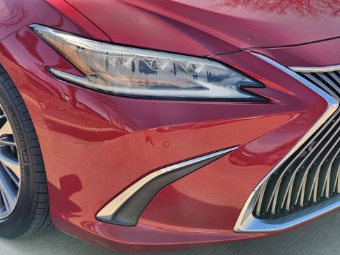 Used 2019 Lexus ES 350 w/ Accessory Package 2 image 5