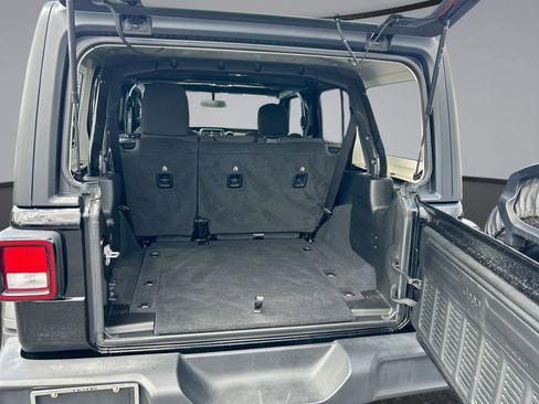 Used 2023 Jeep Wrangler Unlimited Sport AWD/4WD image 13