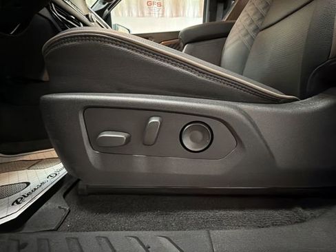 Certified 2023 GMC Canyon Denali AWD/4WD image 12
