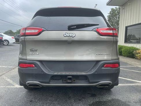 Used 2016 Jeep Cherokee Limited w/ Trailer Tow Group AWD/4WD image 7