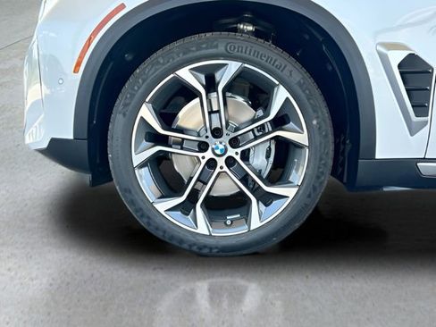 Used 2026 BMW X5 sDrive40i w/ Premium Package RWD image 10