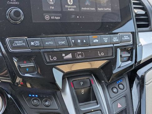 Used 2018 Honda Odyssey Elite image 20