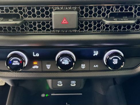 New 2026 Honda HR-V LX image 18