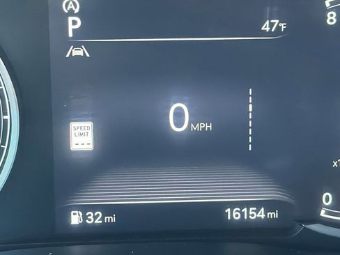 Used 2025 Genesis GV70 2.5T image 39