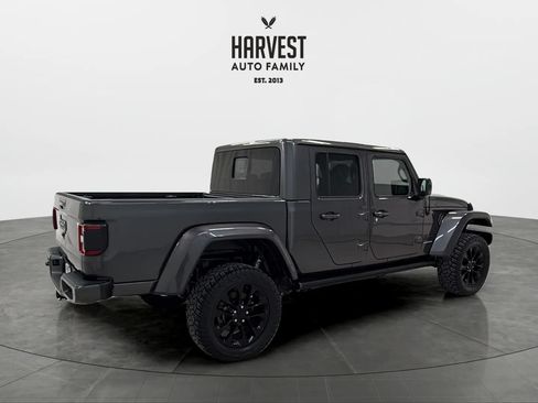 Used 2021 Jeep Gladiator Overland AWD/4WD image 7