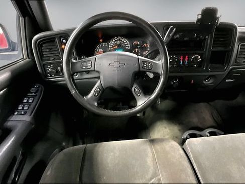 Used 2004 Chevrolet Silverado 1500 4x4 Crew Cab image 10