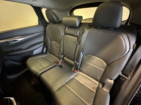New 2025 INFINITI QX50 Luxe image 22