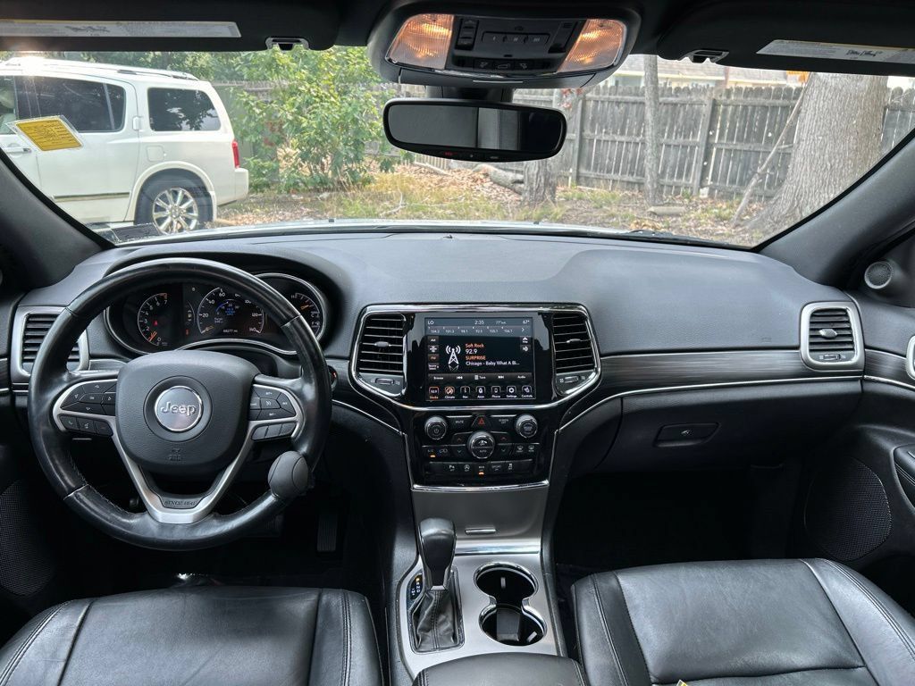 Used 2022 Jeep Grand Cherokee Limited AWD/4WD image 29
