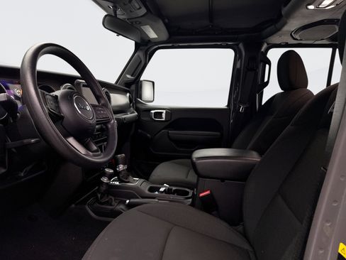 Used 2023 Jeep Gladiator Sport AWD/4WD image 9
