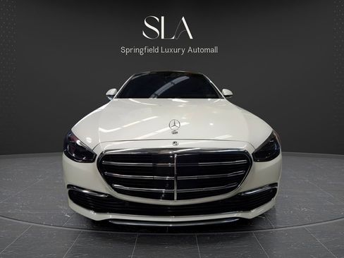 Used 2022 Mercedes-Benz S 580 4MATIC Sedan image 2