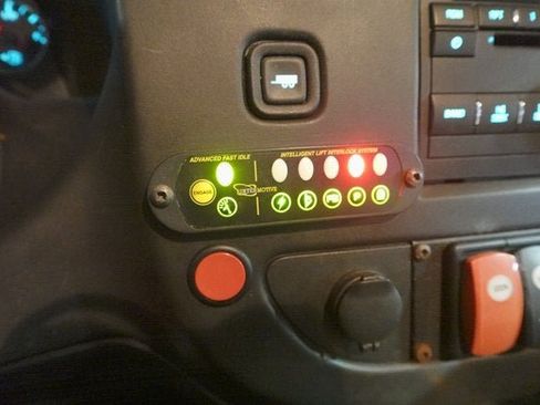 Used 2014 Chevrolet Express 3500 w/ Shuttle Bus Package image 18