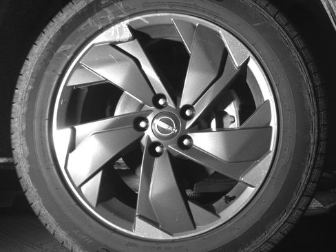 Used 2025 Nissan Rogue SV AWD/4WD image 13