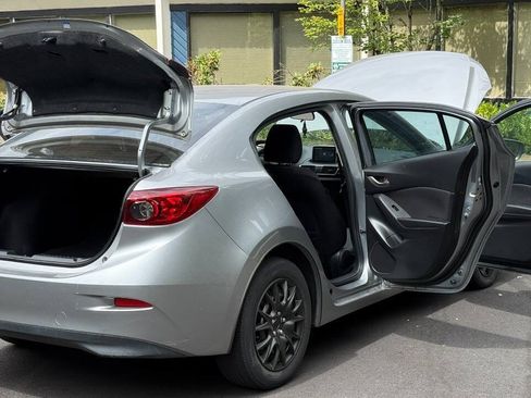 Used 2015 MAZDA MAZDA3 i Sport FWD image 10