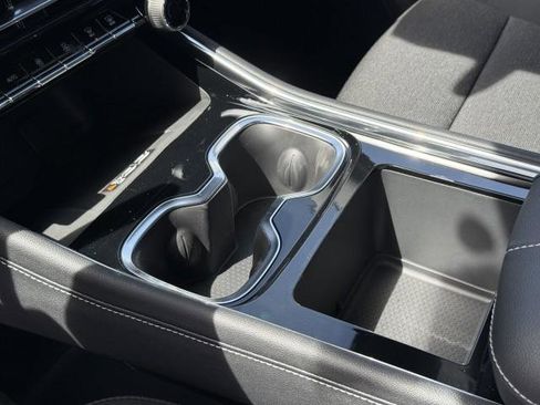 New 2026 Chevrolet Traverse LT FWD image 22