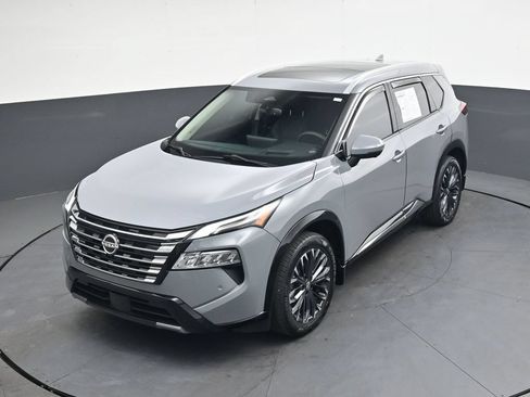 Certified 2024 Nissan Rogue Platinum w/ Platinum Premium Package AWD/4WD image 39