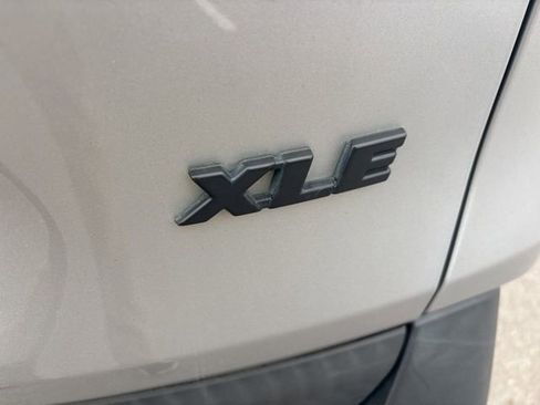 Used 2020 Toyota RAV4 XLE image 14