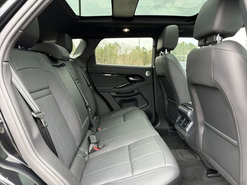 Used 2024 Land Rover Range Rover Evoque Dynamic SE image 14