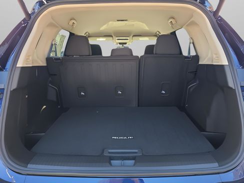 New 2026 Nissan Rogue SV image 27
