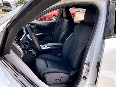 Used 2026 BMW X2 xDrive28i image 7