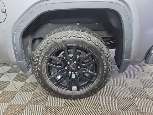 Used 2020 GMC Sierra 1500 Elevation w/ Elevation Value Package RWD image 17