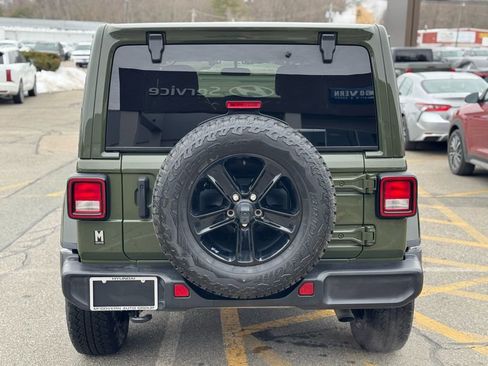 Used 2021 Jeep Wrangler Unlimited Sahara image 5