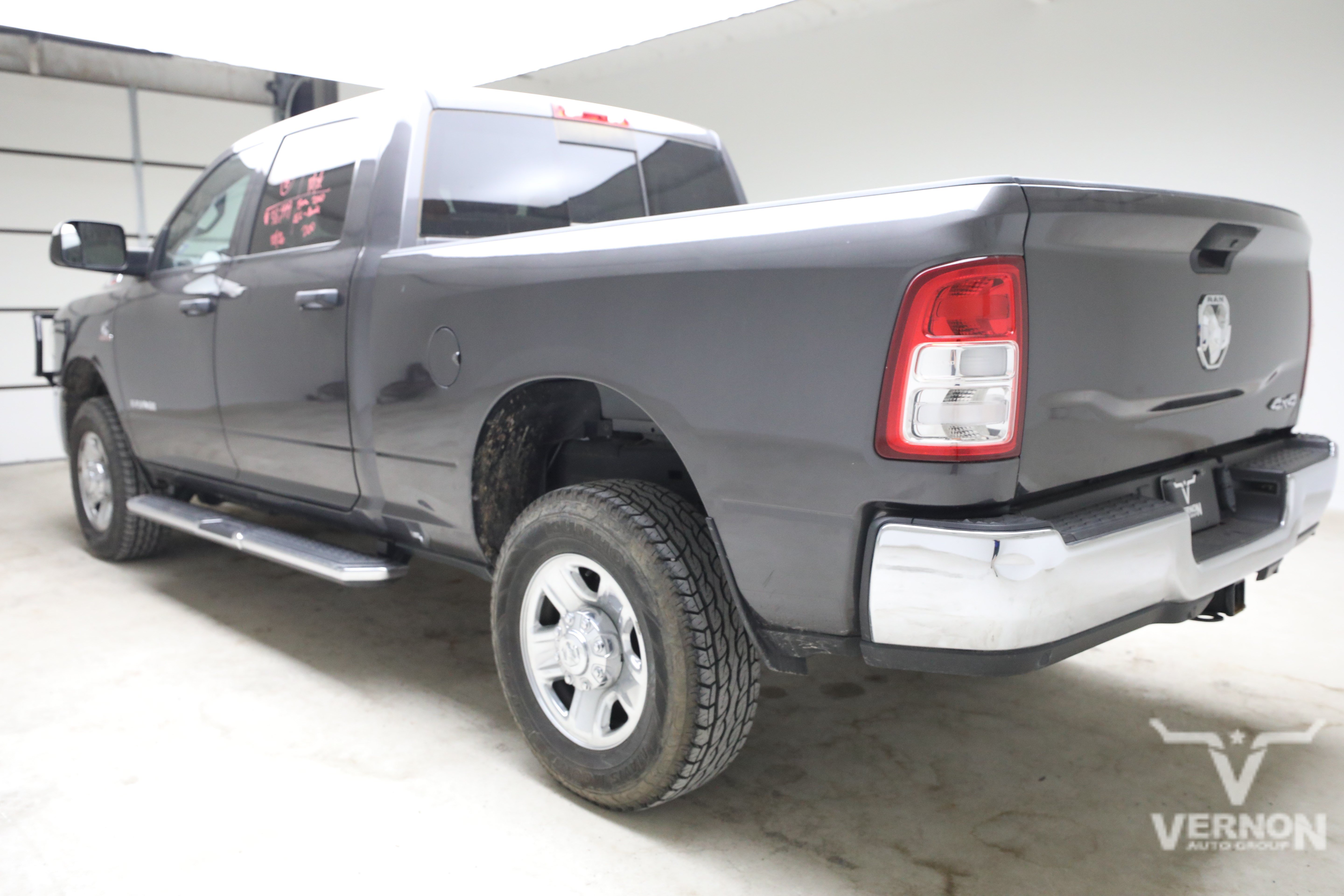 Used 2022 RAM 2500 Tradesman AWD/4WD image 2