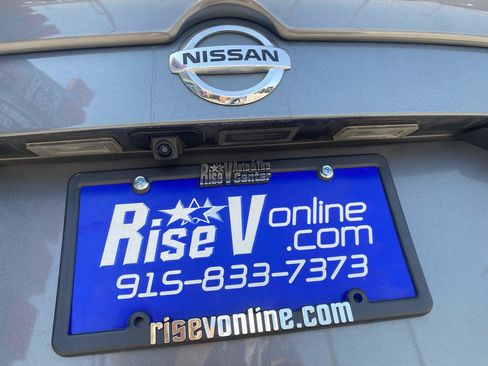 Used 2021 Nissan Sentra SR w/ SR Premium Package FWD image 7