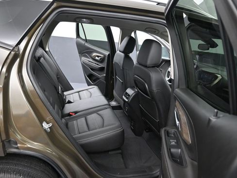 Used 2023 GMC Terrain Denali image 19