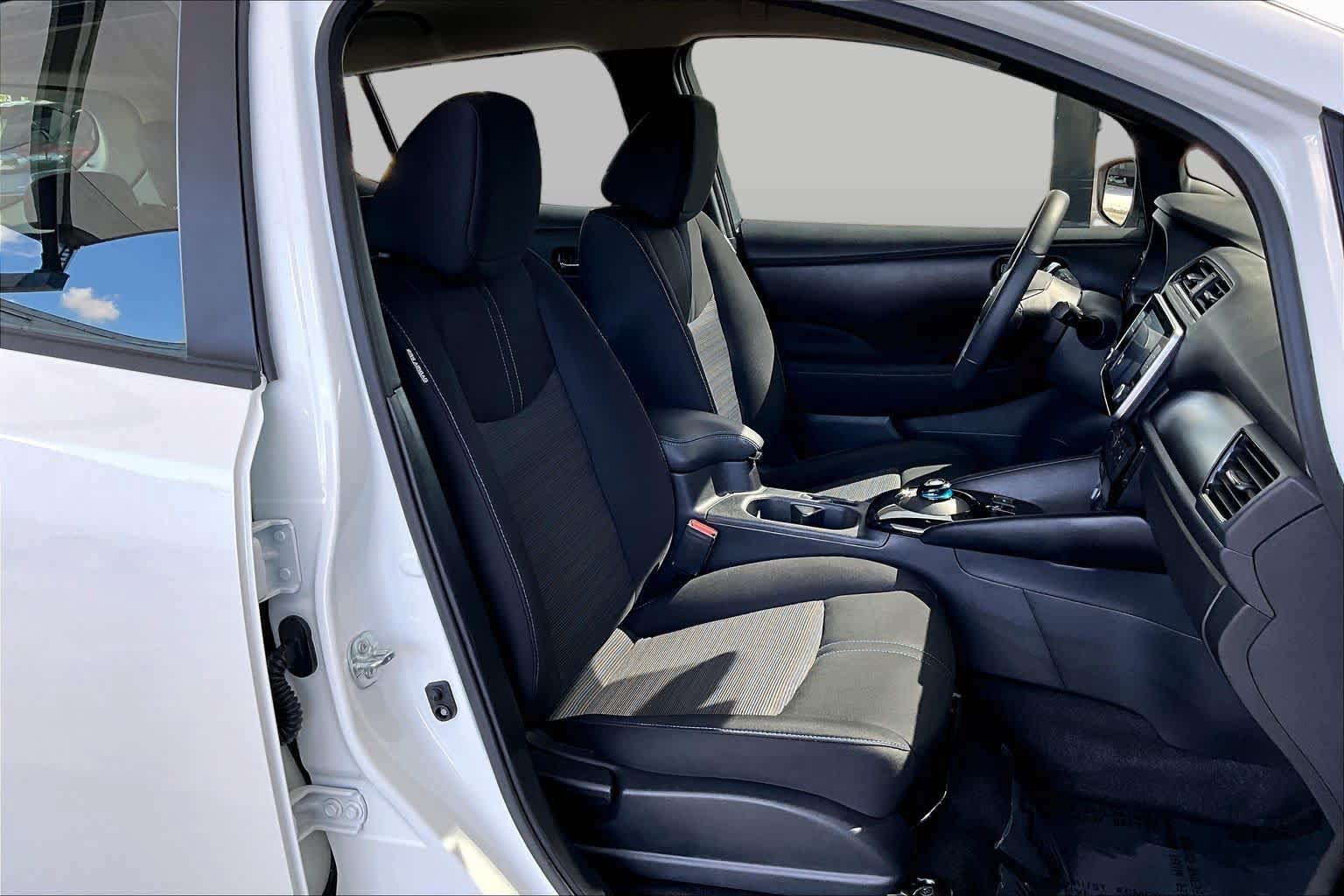 Used 2025 Nissan Leaf SV Plus FWD image 8