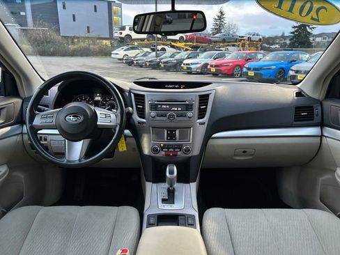 Used 2011 Subaru Legacy 2.5i Premium image 12