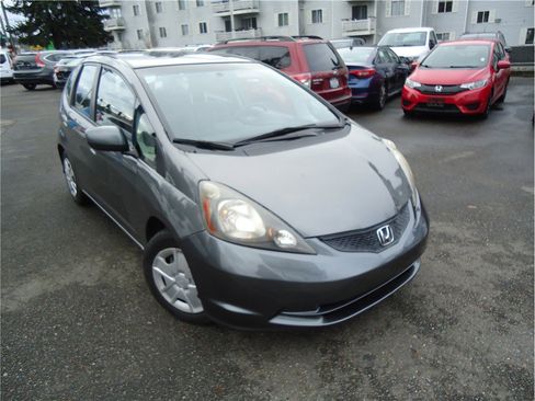Used 2013 Honda Fit image 4