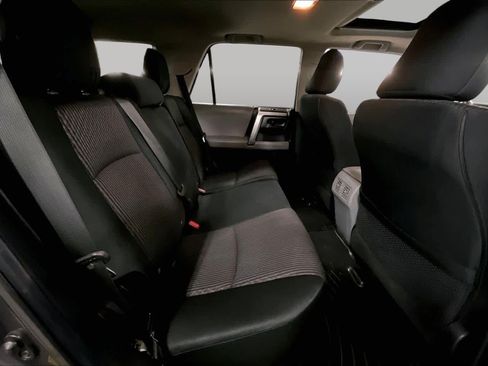 Used 2013 Toyota 4Runner SR5 w/ Convenience Pkg AWD/4WD image 18