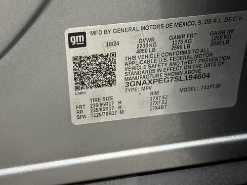 Used 2025 Chevrolet Equinox LT w/ Convenience Package II image 39