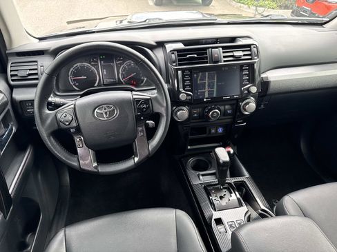 Used 2021 Toyota 4Runner Venture AWD/4WD image 9