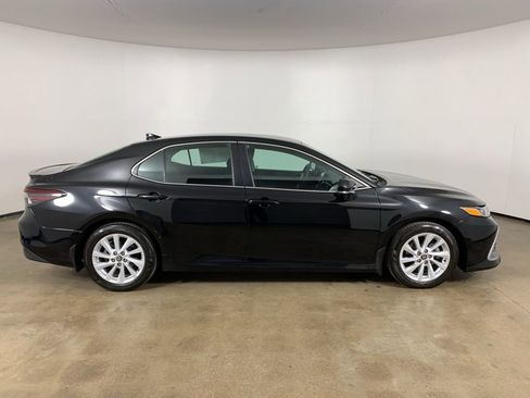 Used 2023 Toyota Camry LE w/ Convenience Package image 7