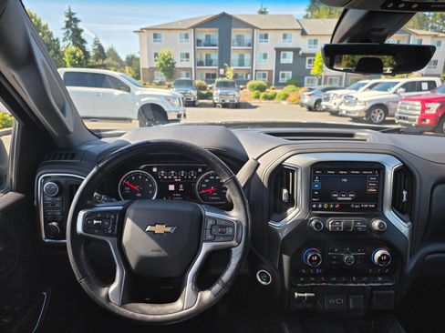 Used 2020 Chevrolet Silverado 1500 LTZ w/ LTZ Premium Package AWD/4WD image 5