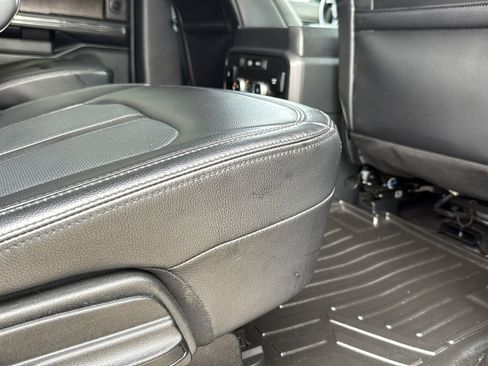 Used 2021 Ford Expedition Limited image 26