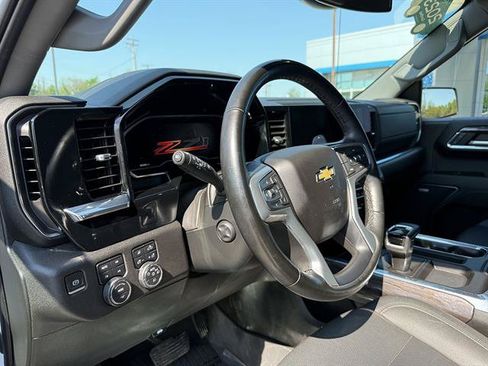 Certified 2023 Chevrolet Silverado 1500 LTZ AWD/4WD image 2