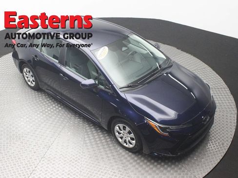 Used 2024 Toyota Corolla LE FWD image 3