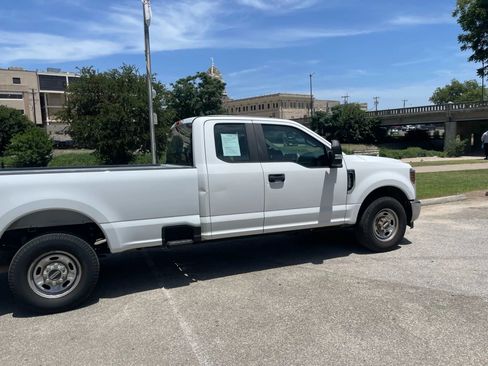 Used 2019 Ford F350 XL w/ XL Value Package image 2