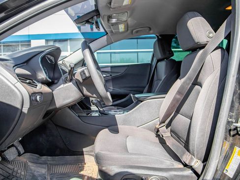 Used 2019 Chevrolet Malibu LT FWD image 7