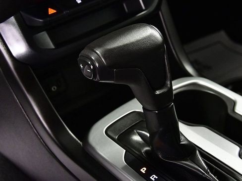 Used 2019 Chevrolet Colorado LT w/ LT Convenience Package image 25