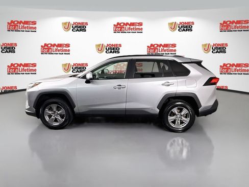 Used 2023 Toyota RAV4 XLE AWD/4WD image 13