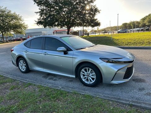 Certified 2025 Toyota Camry LE image 7